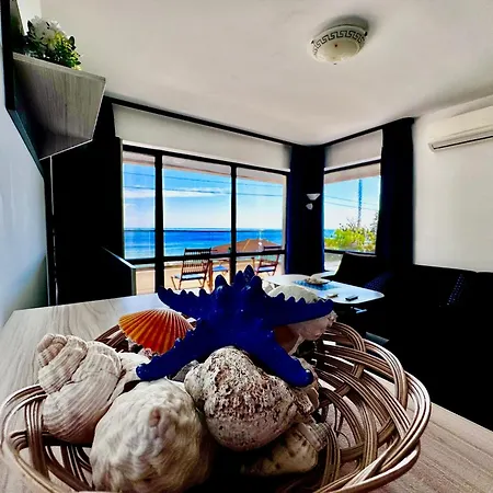 Blue Sunrise Comfort Apartment *