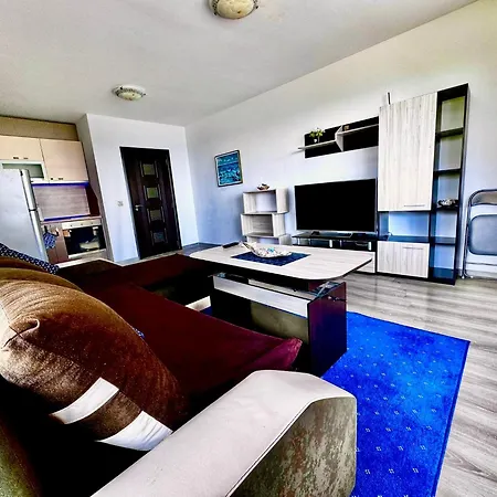 Blue Sunrise Comfort Apartment Saints Constantine and Helena